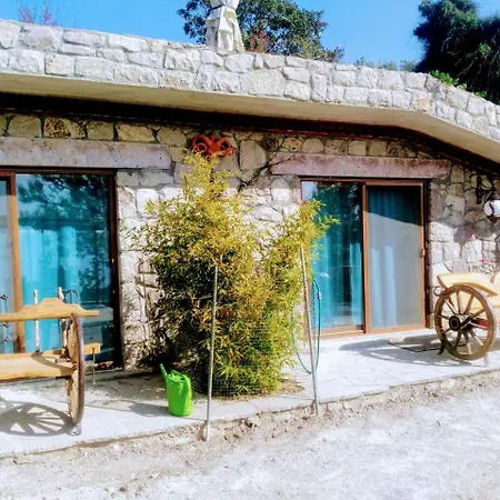 Apartment Assos Sivrice Deveboyun